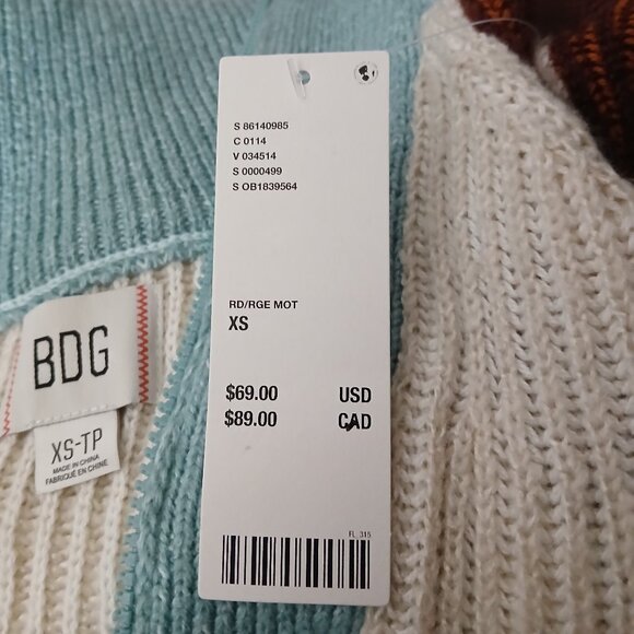 NWT Urban Outfitters BDG Sweater XS Cropped Quarter Zip Colorblock Oversized - Picture 9 of 11
